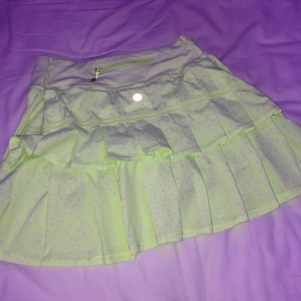 neon green lululemon tennis skirt